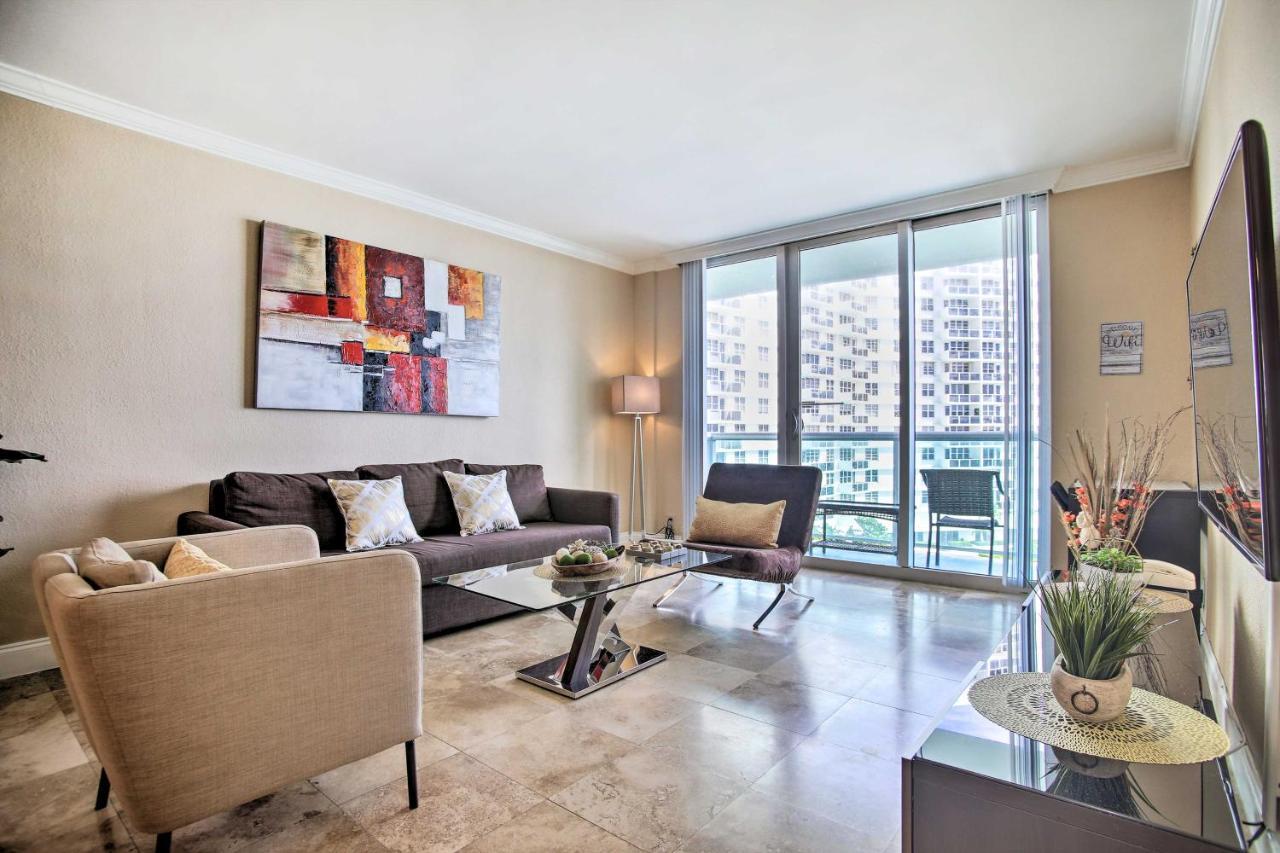 Grand Hollywood Apartment With Stunning Views! Luaran gambar