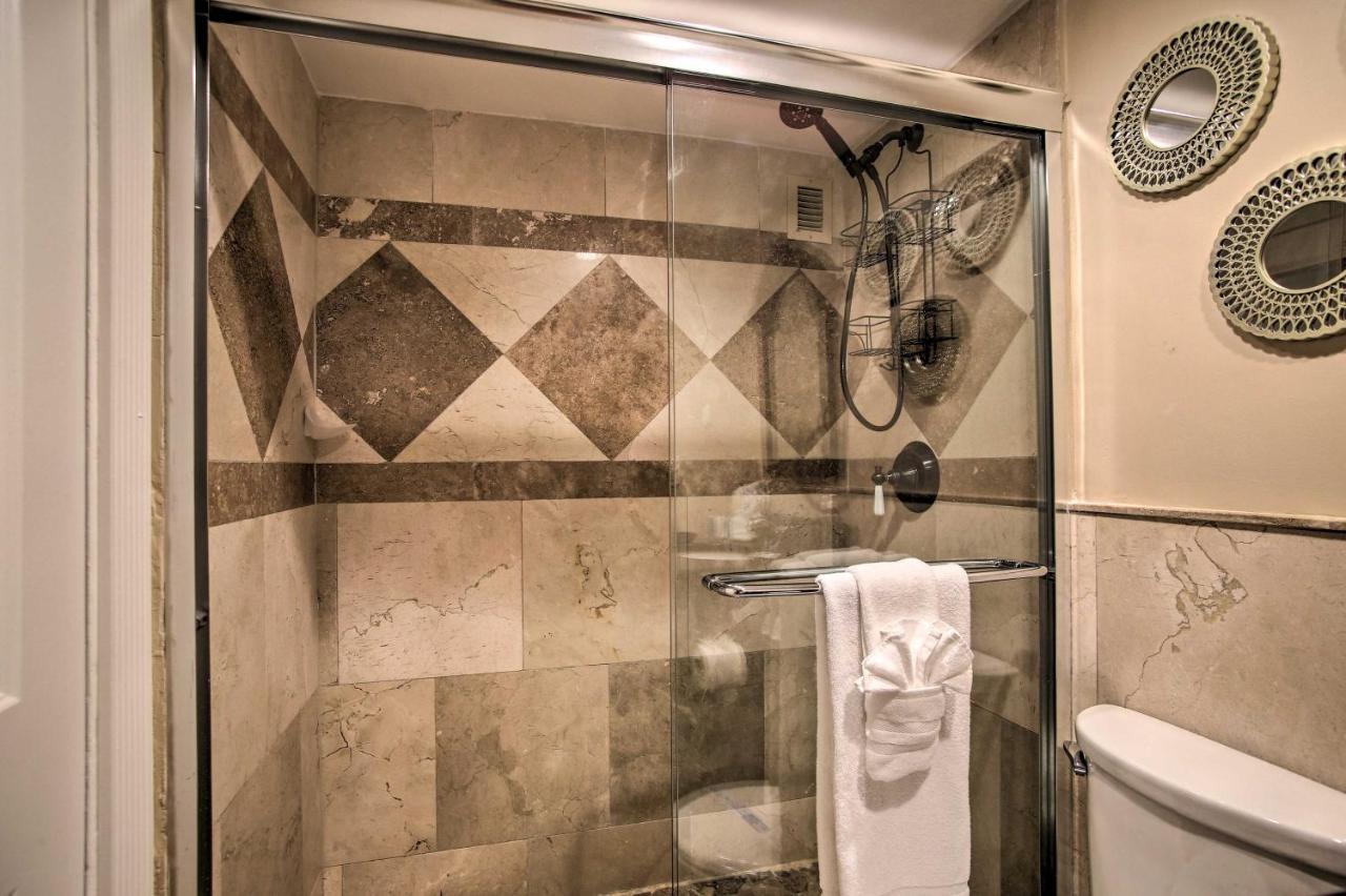 Grand Hollywood Apartment With Stunning Views! Luaran gambar
